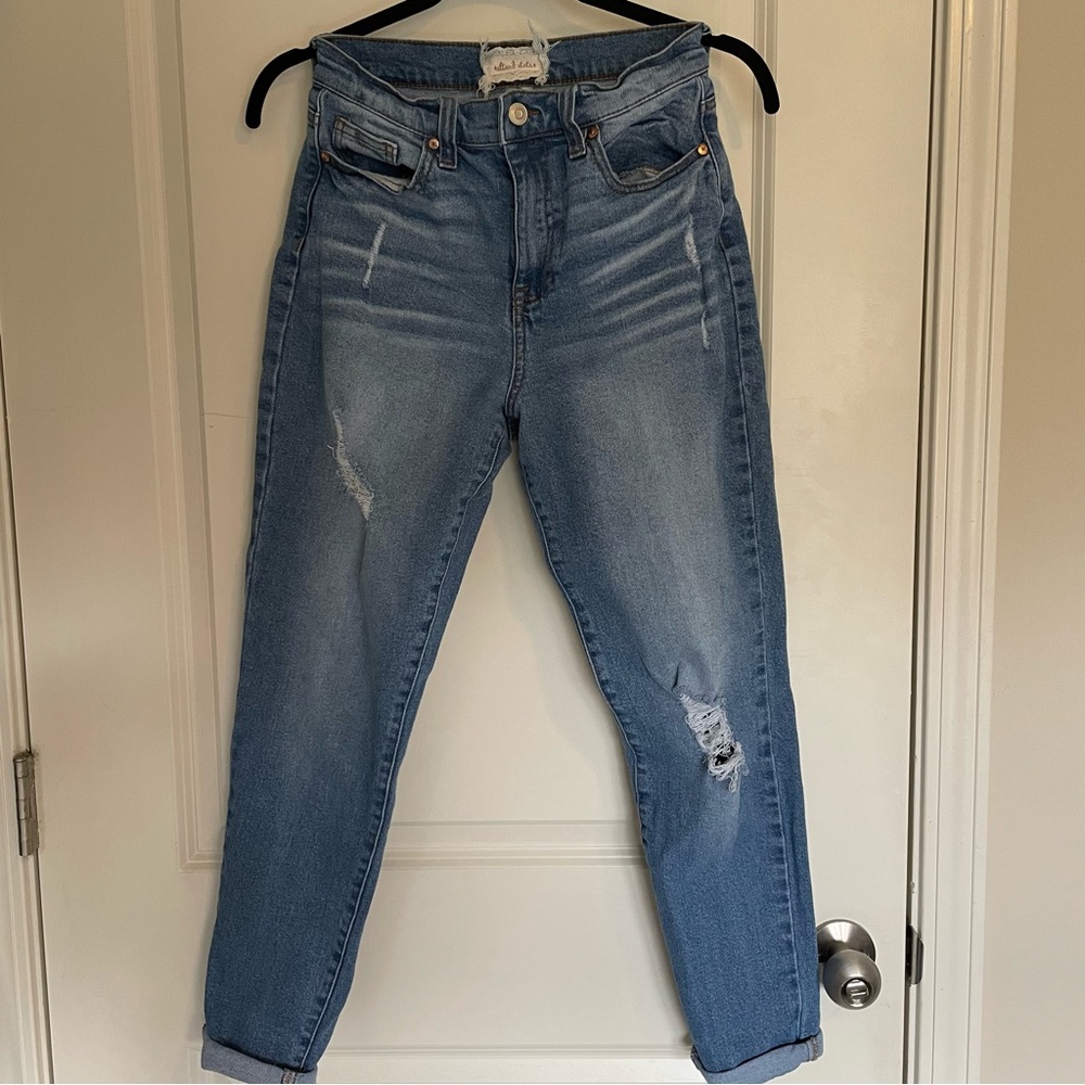 Altar’d State High-rise Distressed Mom Jeans: size 26/3